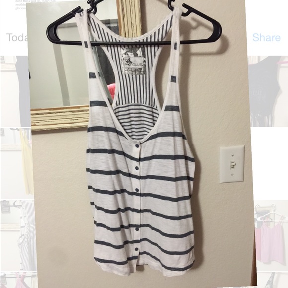 Nollie razorback tank