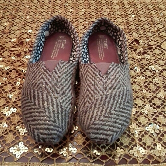 TOMS Shoes - ***REDUCED*** Toms