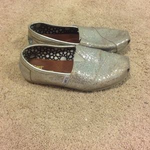 Silver sparkly toms