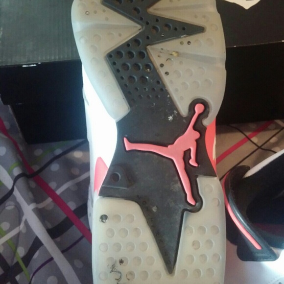 Jordan infrared 6s - Picture 3 of 4
