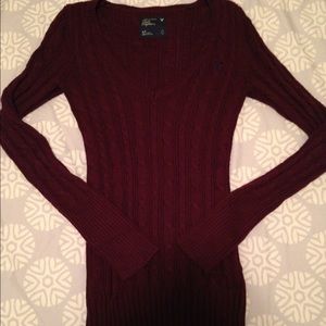 American Eagle sweater