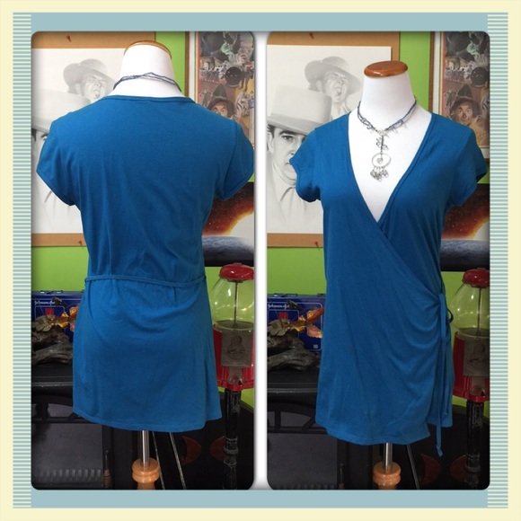 NWOT 100% cotton wrap style top