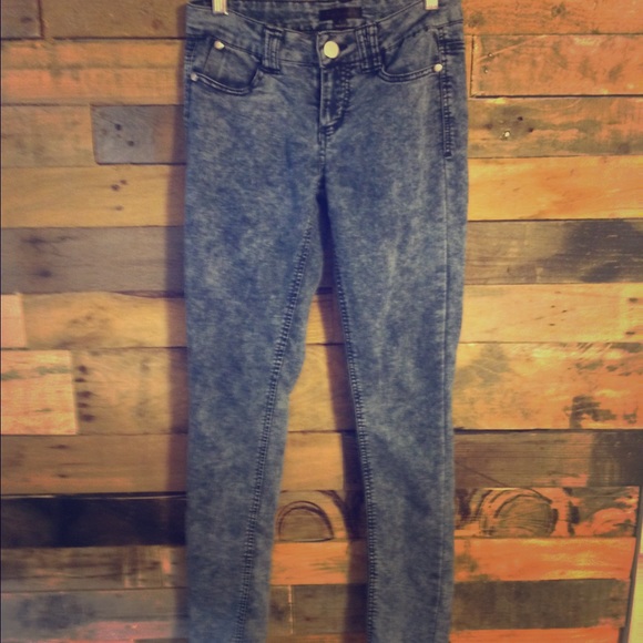 Acid Wash Stretch Skinny Jeans