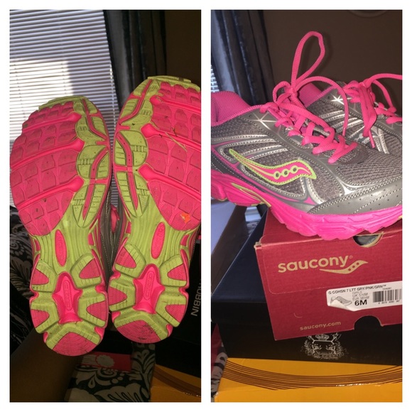 Saucony workout shoes! Very comfy!