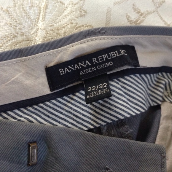 Banana Republic Other - Men's Banana Republic Slim fit gray chinos