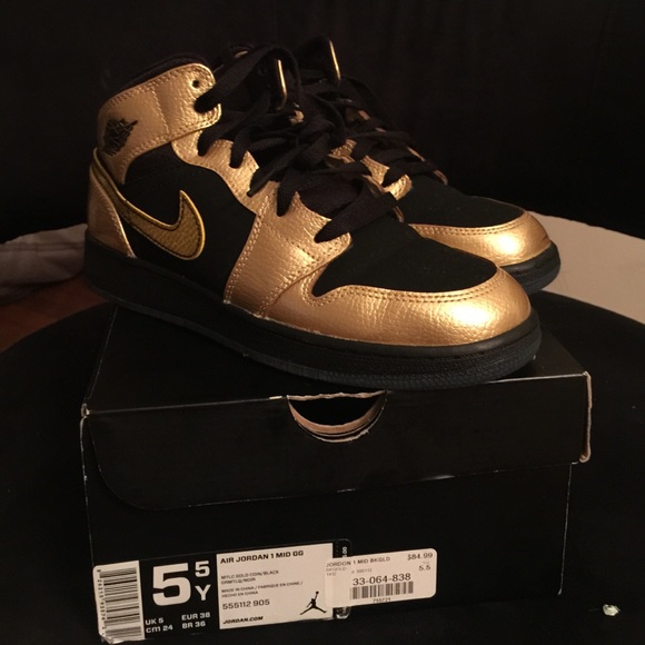 Jordan 1s size 6 in boys