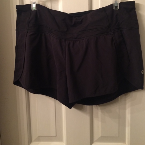 Lululemon run times short
