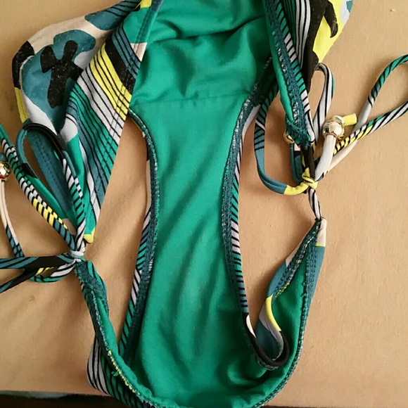 Bathing suit - Picture 2 of 2