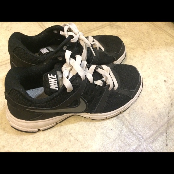 Nike B&W shoes