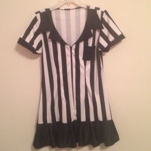 Referee costume