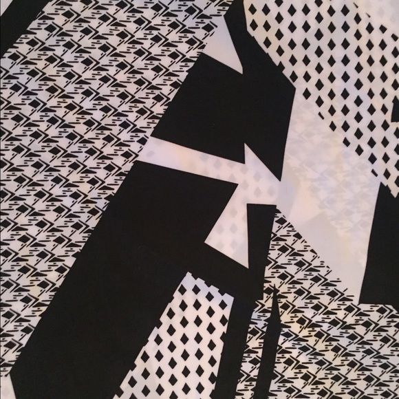 Printed Top - Picture 3 of 4