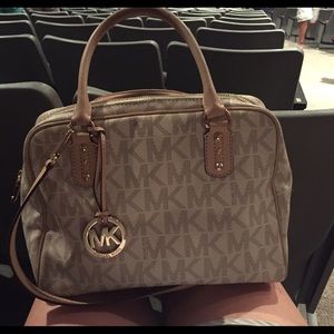 Michael Kors vanilla an tan