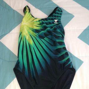 One piece swim suit