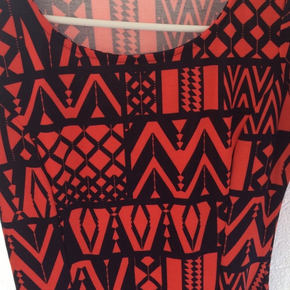 Love J USA 3/4 sleeve form-fitting dress - Picture 3 of 3