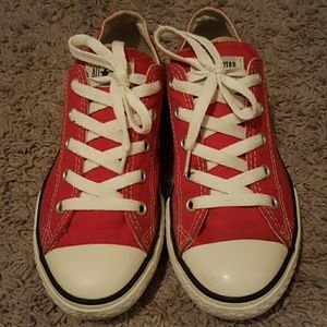 Red Converse Sz 2.5