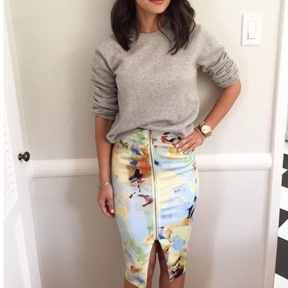 Pencil Skirt - Picture 2 of 3