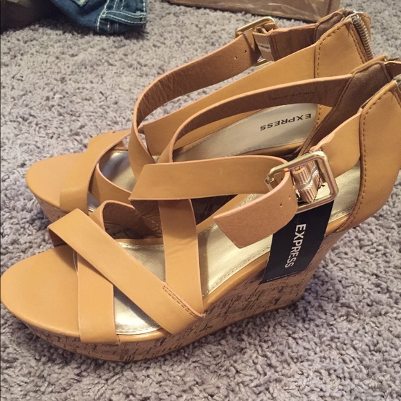 Express Wedges