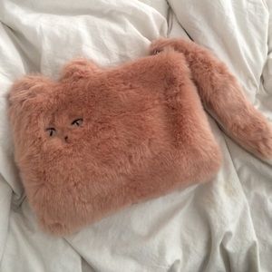 Furry Cat Clutch