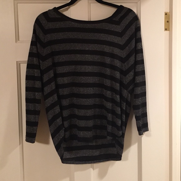 American Eagle Raglan Top
