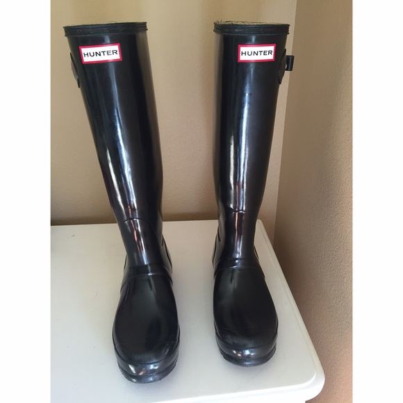 Looking to trade for tall hunters in a fun color!