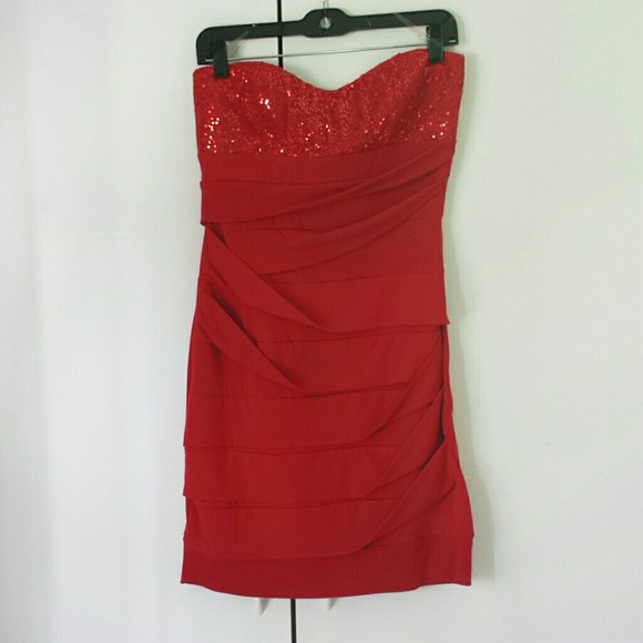 Sequined Red strapless dress