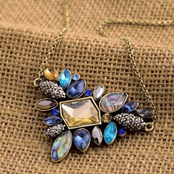 NEW! Sparkling Necklace NWOT - Picture 4 of 4