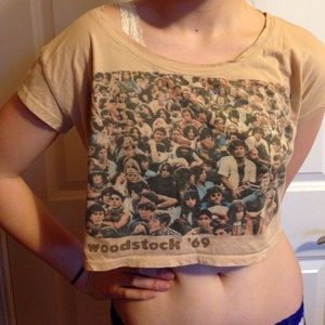 🚀SOLD🚀Forever 21 Woodstock crop top