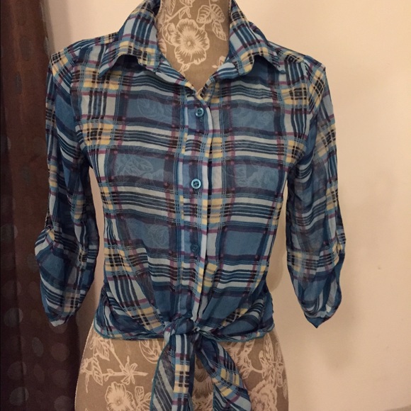 Button up tie at the bottom blouse