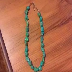 Very pretty turquoise stone necklace