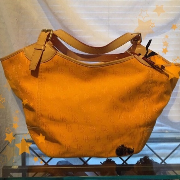 Dooney & Bourke Handbags - 👜Dooney & Bourke "Sunflower" tote👜