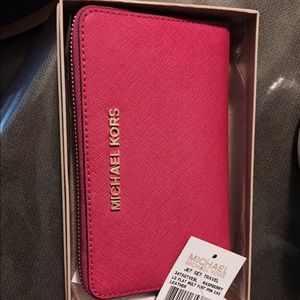 Mk wristlet ❌sold❌