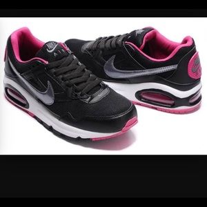 Nike air maxs
