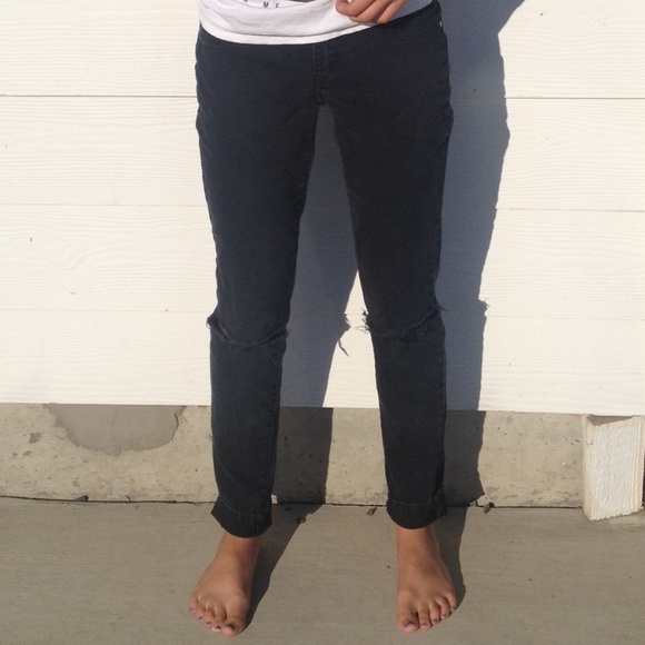 Black super skinny jeans