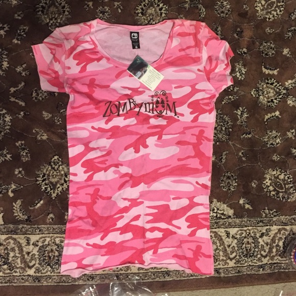 NWT Pink Camo Zombymom Mom Tee Large