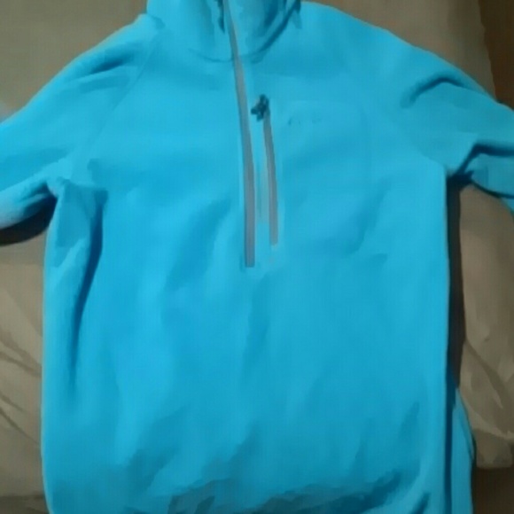 Columbia sweat shirt