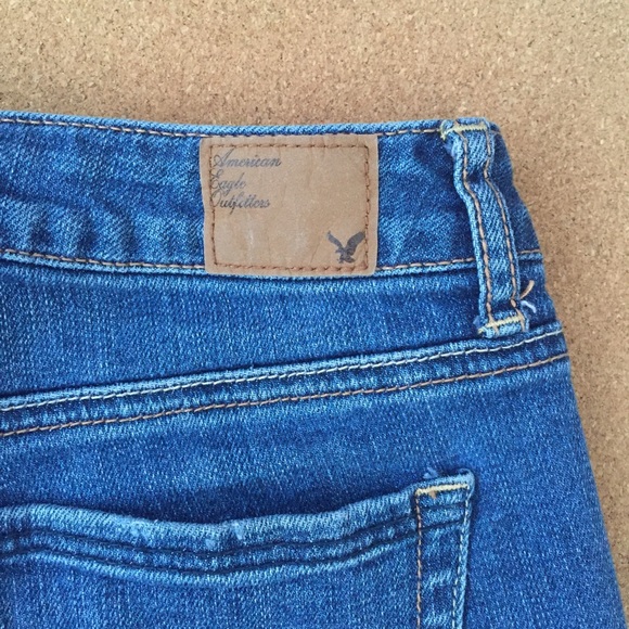 AE High Waist Shorts - Picture 3 of 4