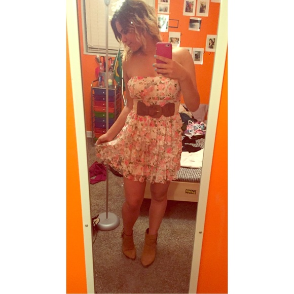 Deb cowgirl flower dress 👗