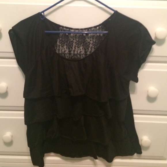 Black shirt.
