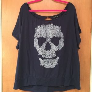 Torrid size 3 kitty cat skull tee
