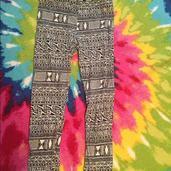 Aztec / tribal print leggings
