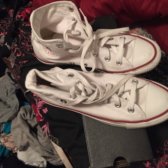 White high top converse (please read)