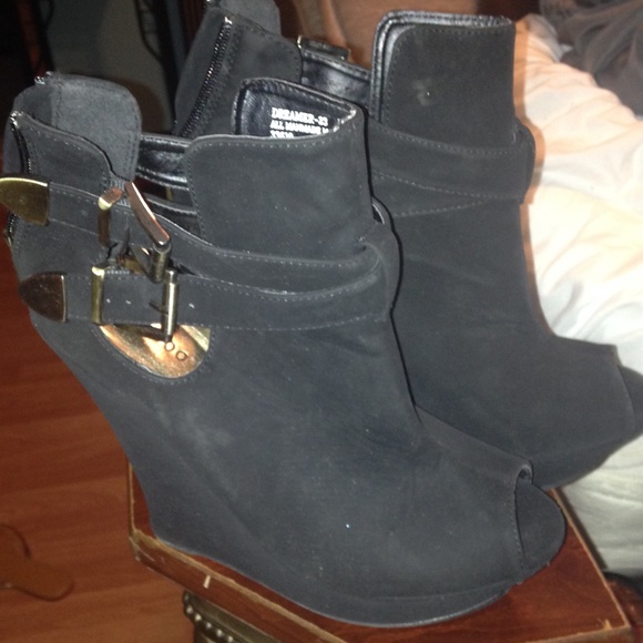 Bamboo booties