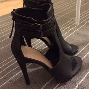 Zara Heels size 35