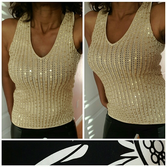 Tapemeasures Sweaters - Tapemeasure Gold sequined deep v neck blouse