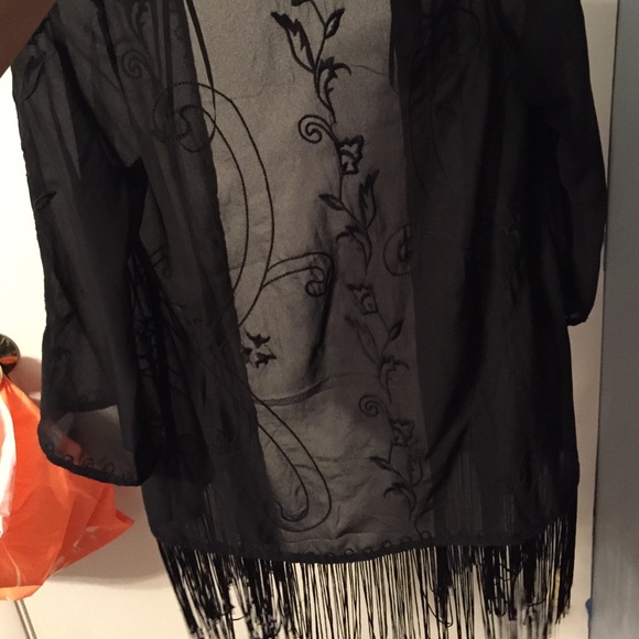 Fringe kimono from forever 22 - Picture 3 of 3