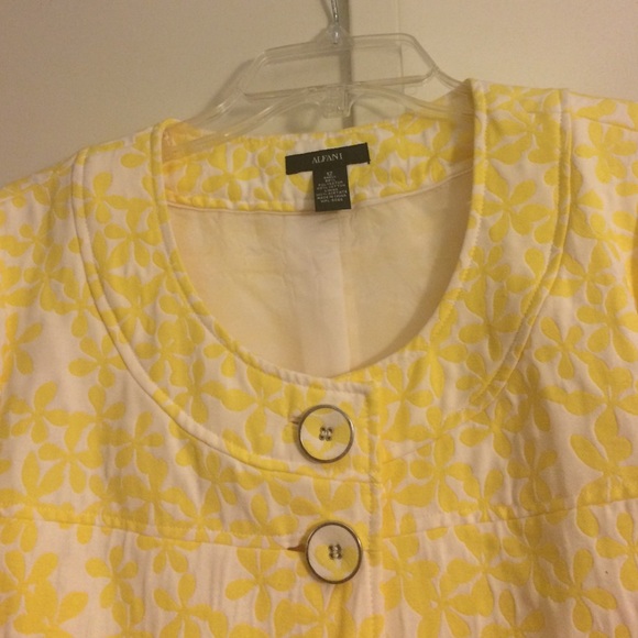 Floral patterned jacket - Picture 3 of 4