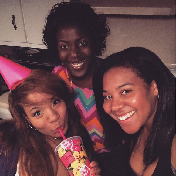 💕Meet your buyer/Seller 😌💅🏽😁👋🏽 - Picture 4 of 4