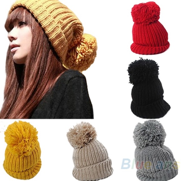 Black warm slouchy hat