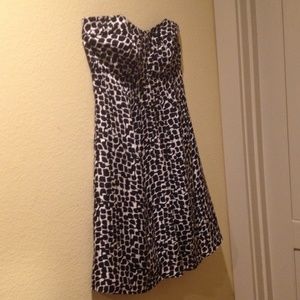 White House Black Market Sleeveless Dress