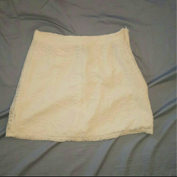 NWOT Lacy White Skirt